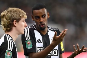 Ning意外战胜阿森纳，表现优异引爆全场！